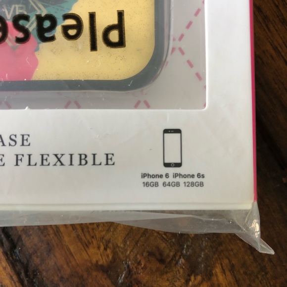 Vera Bradley Havana Butterflies iPhone 6 / 6s Case - Picture 3 of 7